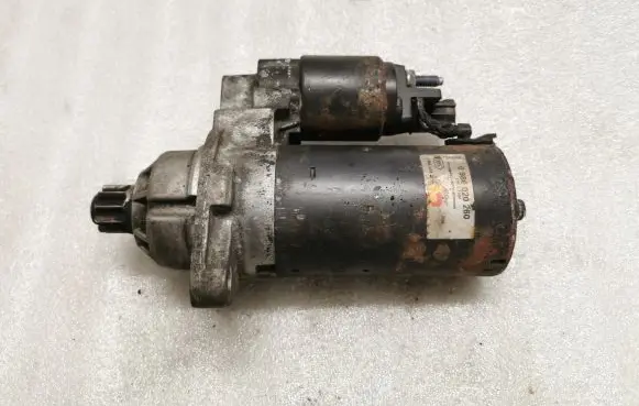 Volkswagen PASSAT B6 Starter motor 0986020260