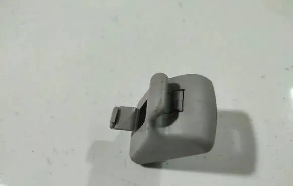 Sun visor clip/hook/bracket