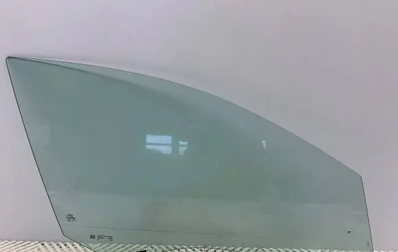 Audi A8 S8 D4 4H Front door window glass four-door 4H0845022E