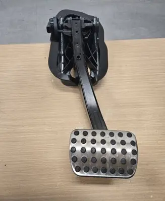 Mercedes-Benz C W206 Brake pedal A2062921200 A2062901100