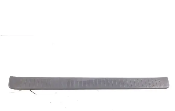 Toyota Avensis Verso Front sill trim cover 67912-44040