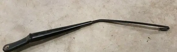 Volkswagen Transporter - Caravelle T5 Front wiper blade arm 7H1955410C