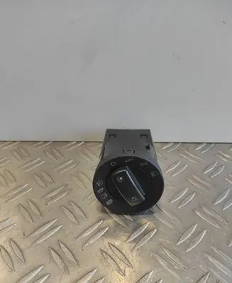 Audi A4 S4 B7 8E 8H Light switch 8E0941531D