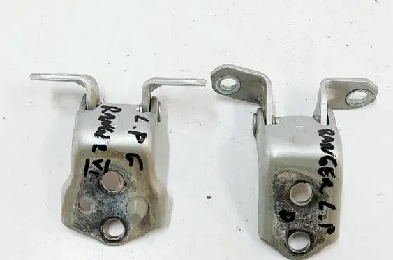 Ford Ranger IV Front door hinge set