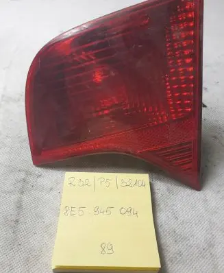 Audi A4 S4 B7 8E 8H Tailgate rear/tail lights 8E5945094