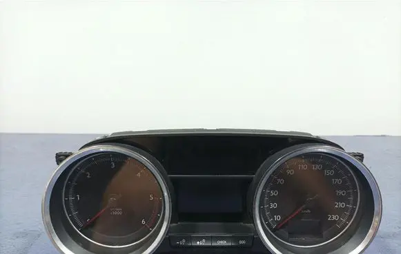Speedometer (instrument cluster)