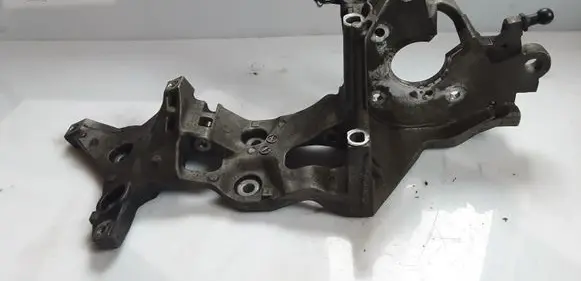 Volkswagen PASSAT B8 Fuel pump bracket 04L903143DE