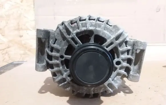 Audi A4 S4 B8 8K Generator/alternator 06H903017D