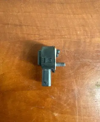 BMW 5 F10 F11 Airbag deployment crash/impact sensor 9224178 111123 09685