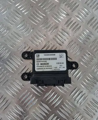Opel Astra J Parking PDC control unit/module 13344459
