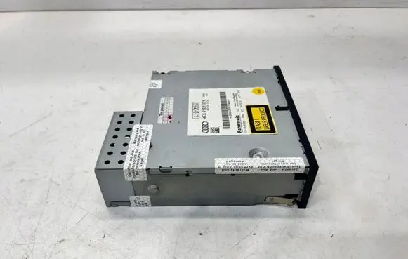Audi A6 S6 C6 4F CD/DVD changer 