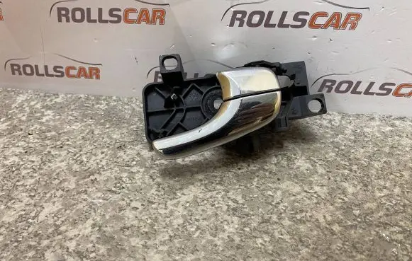 Jaguar S-Type Front door interior handle 2R8322600AD