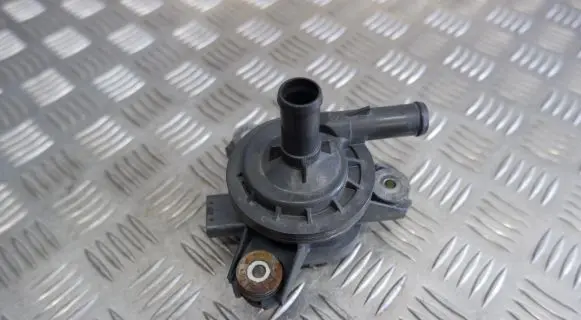 Lexus GS 250 350 300H 450H Electric auxiliary coolant/water pump G904033020