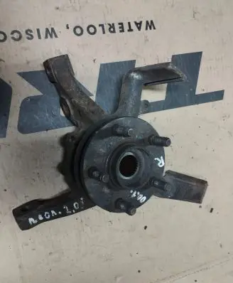 Front wheel hub spindle knuckle