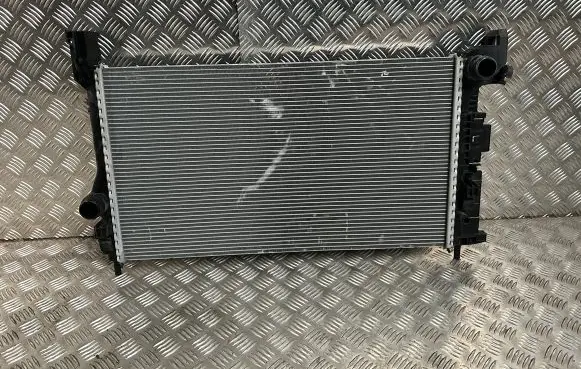 Volvo XC90 Coolant radiator 31338288