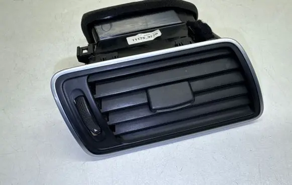Volkswagen PASSAT B7 Dashboard side air vent grill/cover trim 3AB819702A