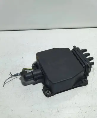 Volkswagen Touran I Turbo solenoid valve 6Q0131075