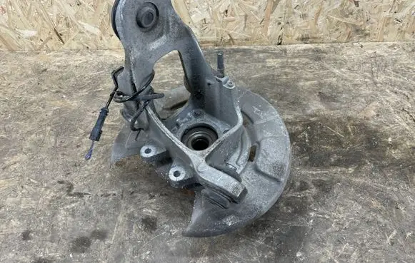 BMW X5 E70 Rear wheel hub 6770983