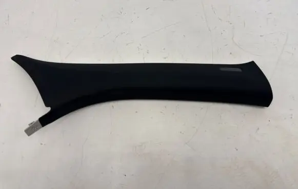 Mercedes-Benz GLE W167 (A) pillar trim A1676905200 A1676905400