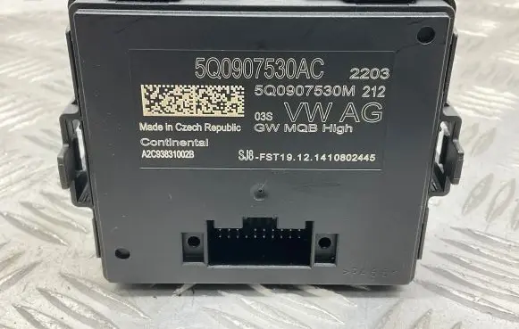 Volkswagen PASSAT B8 Gateway control module 5Q0907530AC