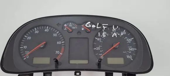 Volkswagen Golf IV Speedometer (instrument cluster) 1J0919930C