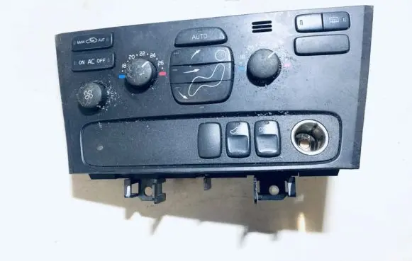 Volvo V70 Climate control unit 8691876 03w09e
