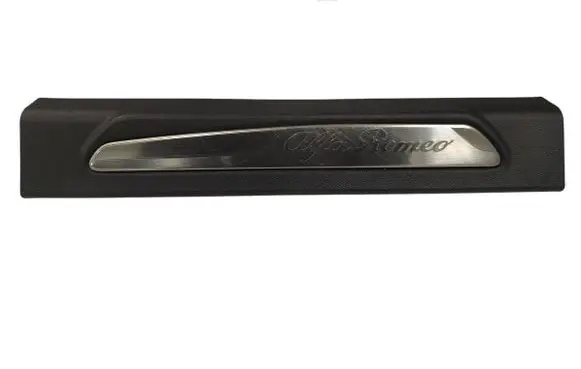 Alfa Romeo Giulia Front sill trim cover 156107575 156107576 156107577