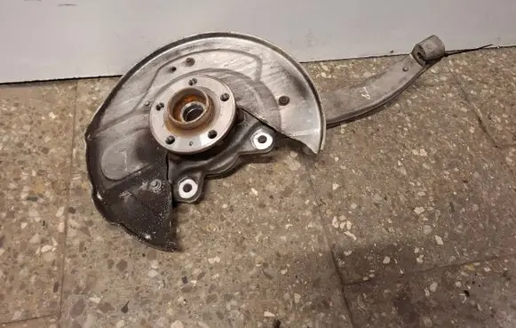 Volvo XC90 Front wheel hub
