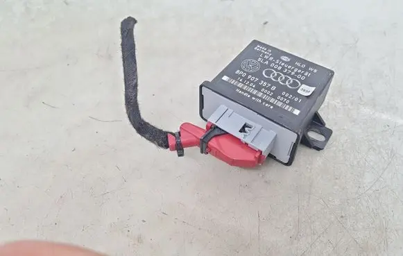 Audi A4 S4 B7 8E 8H Light module LCM 8P0907357B 5LA00837900 00020070