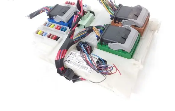 Volvo V70 Fuse module 31254837 AG9T14C256HC