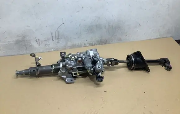 Steering wheel axle set
