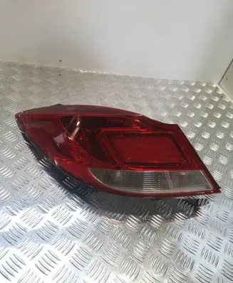 Opel Insignia A Rear/tail lights 11B800B E416420