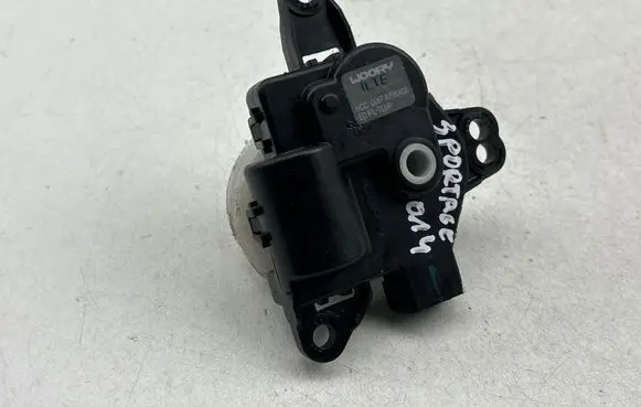 KIA Sportage Air flap motor/actuator D267AP9BA02