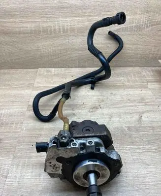 BMW 3 E90 E91 Fuel injection high pressure pump 7798333 0445010146 7797541