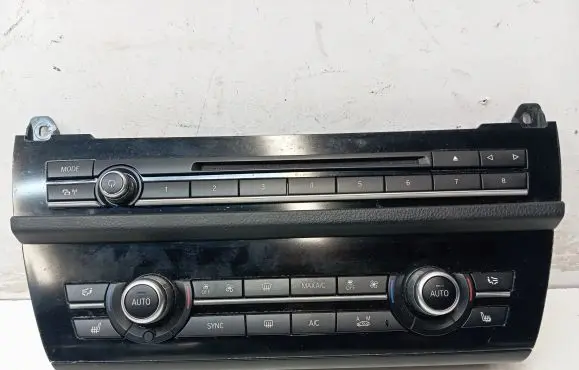 BMW 5 F10 F11 Climate control unit 9389029