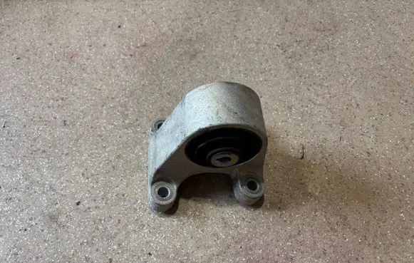 KIA EV9 Engine mount bracket 218C0CU000