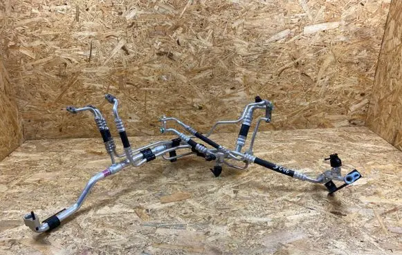 Hyundai Kona I Air conditioning (A/C) pipe/hose