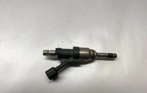 Chevrolet Camaro Fuel injector 12687709