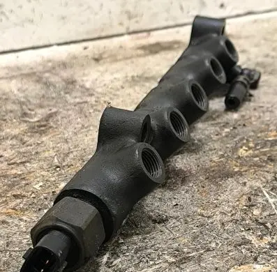 Toyota RAV 4 (XA20) Fuel main line pipe