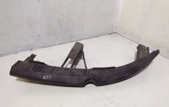 Front bumper mounting bracket