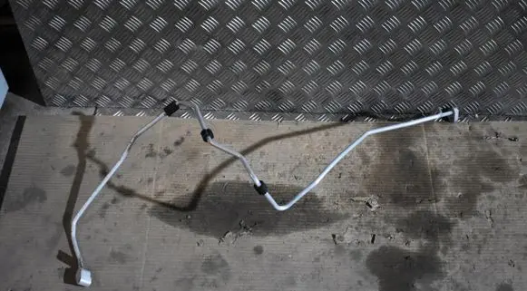 BMW X7 G07 Air conditioning (A/C) pipe/hose 6813593