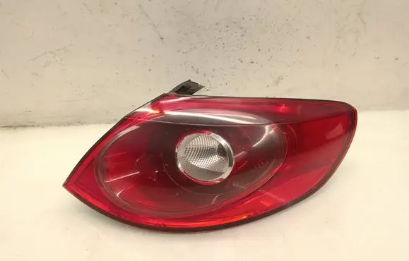 Volkswagen PASSAT CC Rear/tail lights 