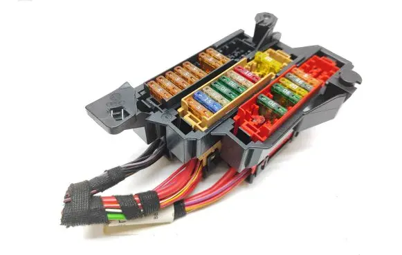 Audi A4 S4 B8 8K Fuse module 8K0971845