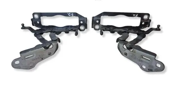 Mercedes-Benz C W204 Engine bonnet/hood hinges A2048800828 A2048800728