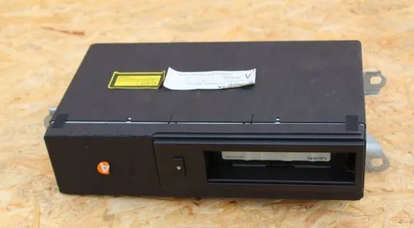 Lexus GS 300 400 430 CD/DVD changer 8627030140