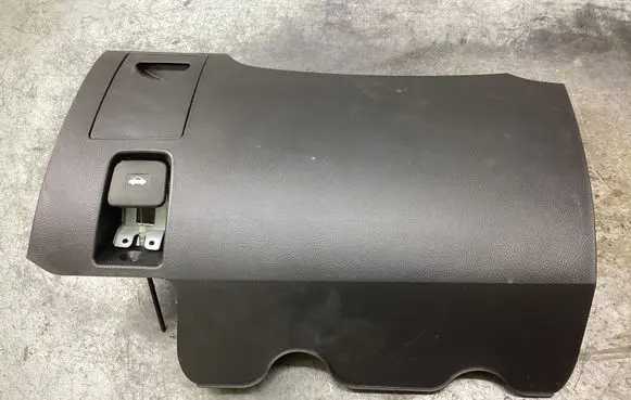 Opel Antara Dashboard lower bottom trim panel 96630079