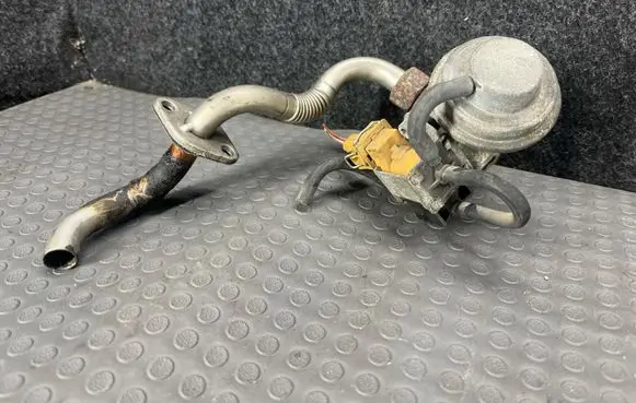 Mercedes-Benz CLK A208 C208 EGR valve A1121400060