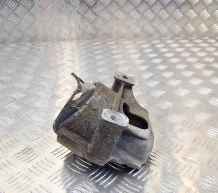 Audi Q5 SQ5 Engine mount bracket