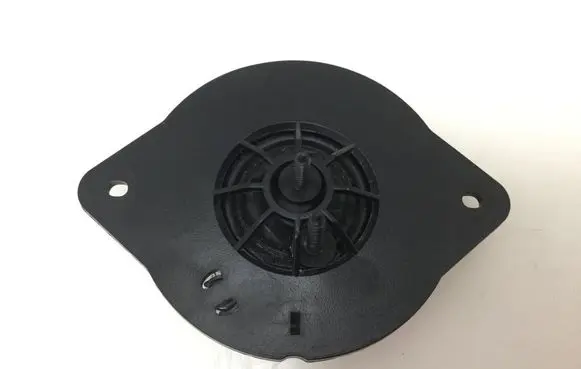 Nissan Navara Front door speaker 8R0035399