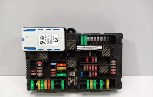BMW 5 G30 G31 Fuse box set 6837091